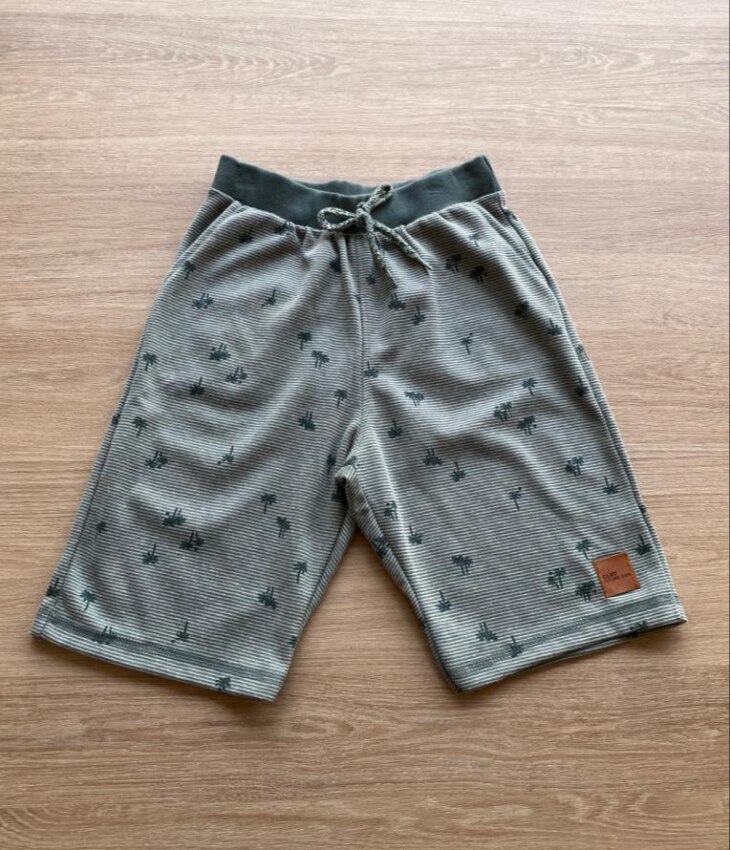 fernandaramosstore com br Bermuda Masculina Infantil Verde Estampada com Coqueiros1