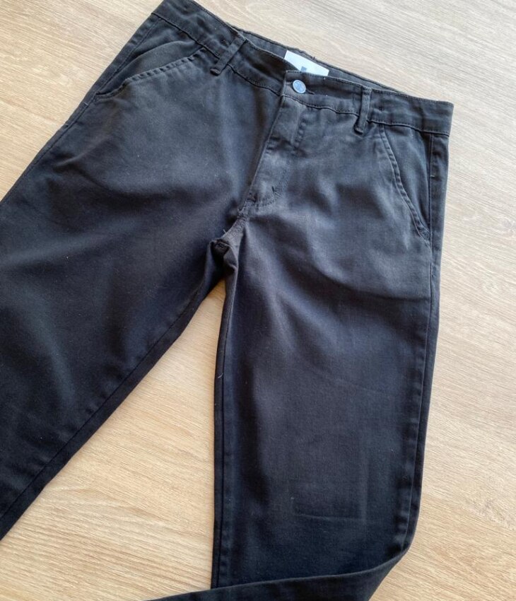 fernandaramoskids com br Calça Masculina Infantil Chino Sarja Preta com Bolsos1