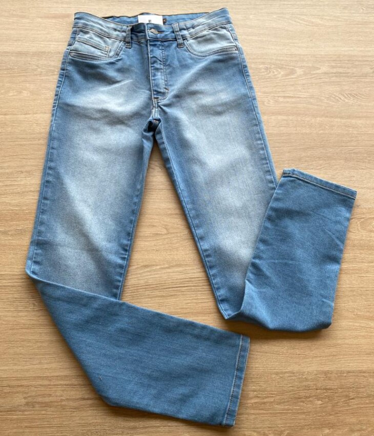 Calça Masculina Infantil Jeans Claro Skinny com Bolsos Fernanda Ramos Kids