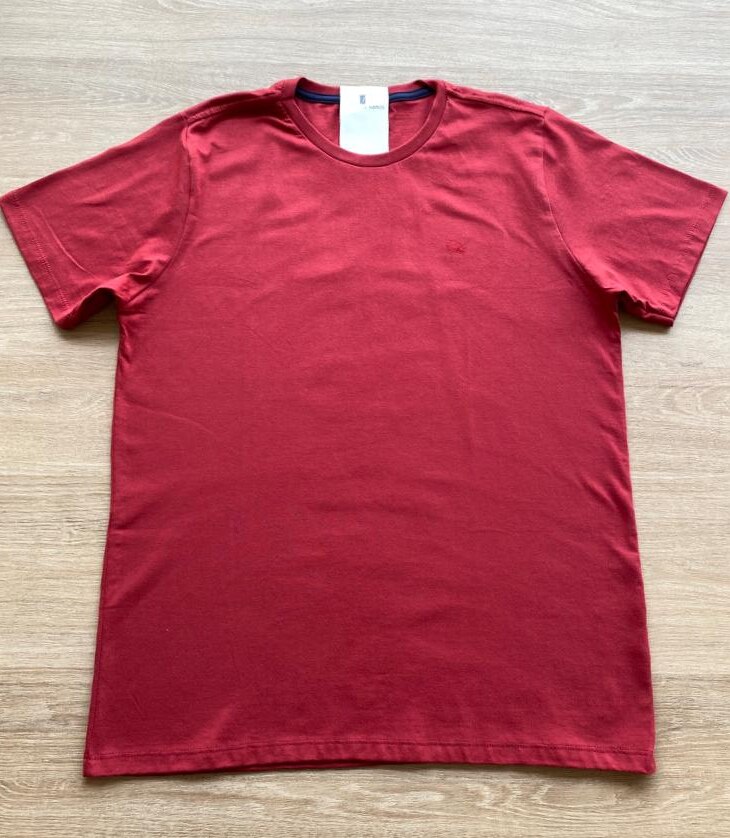 Camiseta Infantil Masculina Essencial Vinho Ogochi Fernanda Ramos Kids