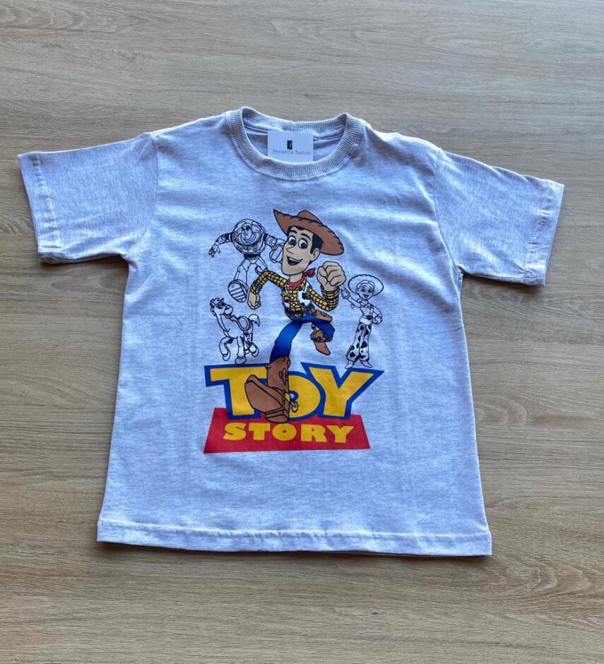 Camiseta Infantil Masculina Manga Curta Cinza com Estampa Fernanda Ramos Kids
