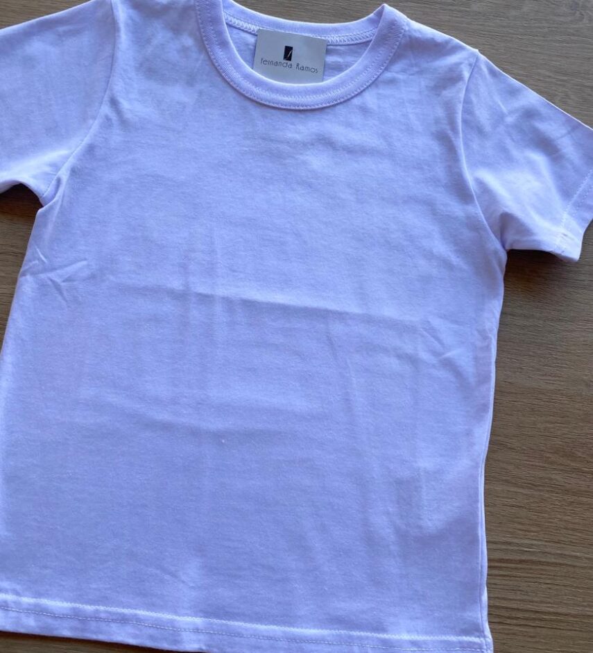 fernandaramoskids com br Camiseta Masculina Infantil Básica Branca1