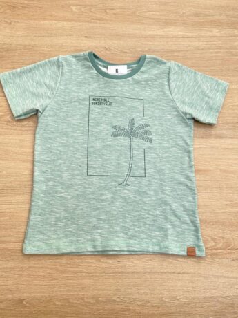 Camiseta Masculina Infantil Verde Água com Estampa de Coqueiro Fernanda Ramos Kids