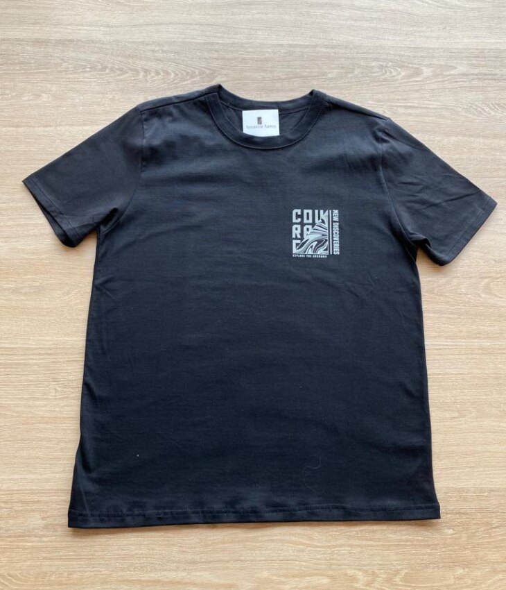 Camiseta Tradicional Masculina Infantil Explore Preta Fernanda Ramos Kids