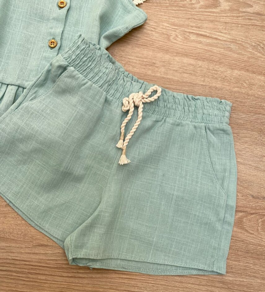 fernandaramoskids com br Conjunto Feminino Infantil Cropped com Botões e Short Verde3