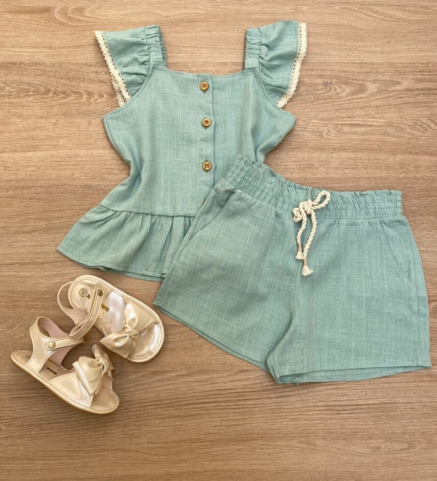 Conjunto Feminino Infantil Cropped com Botões e Short Verde Fernanda Ramos Kids