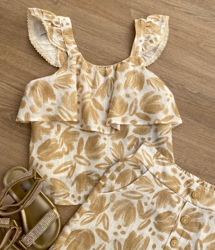 fernandaramoskids com br Conjunto Feminino Infantil Cropped e Short Estampado Bege1