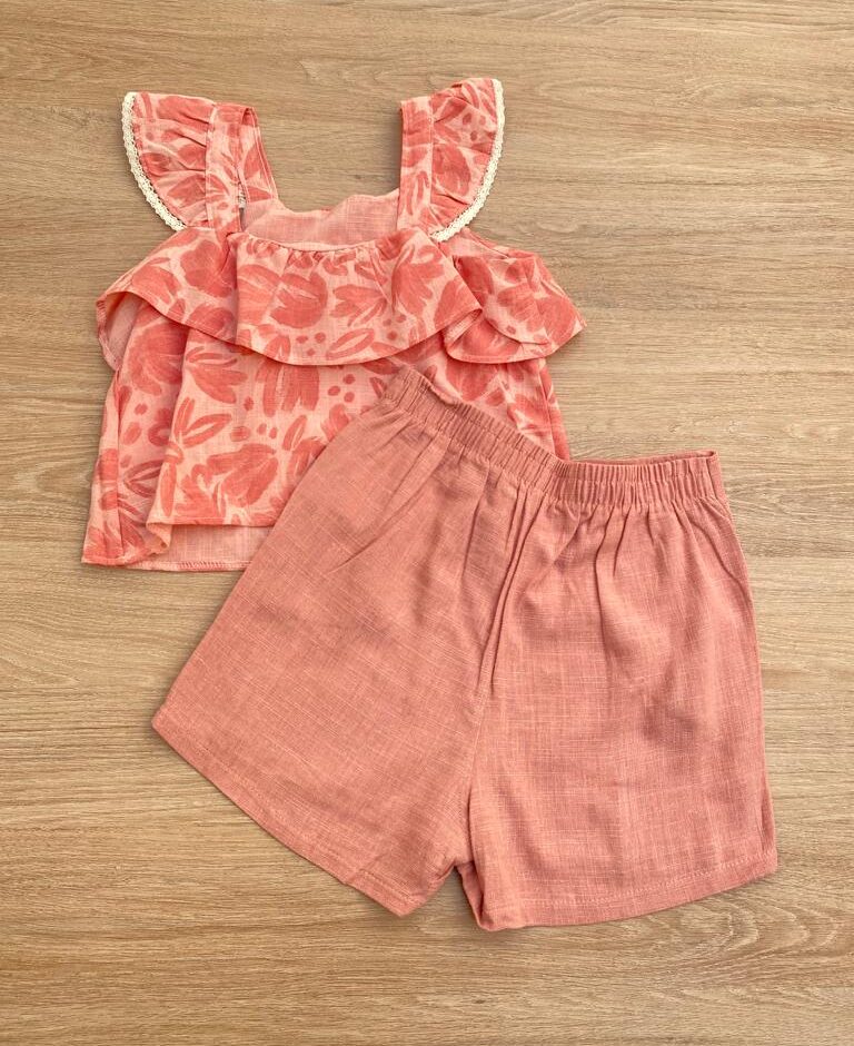 fernandaramoskids com br Conjunto Feminino Infantil Cropped Estampado e Short Salmão com Bolsos3
