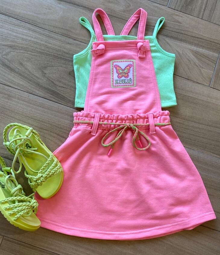 - Conjunto Infantil Feminino Blusa Cropped Verde Lima e Salopete Rosa Flúor Fernanda Ramos Kids