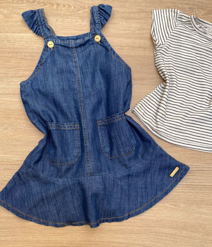 fernandaramoskids com br Conjunto Infantil Feminino Blusa Listrada e Salopete Jeans com Bolsos3