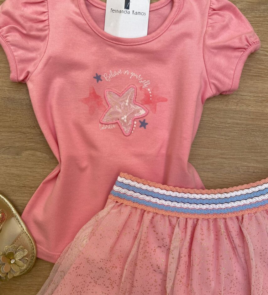 fernandaramoskids com br Conjunto Infantil Feminino Blusa Manga Curta Estrela e Short Saia Rosa1