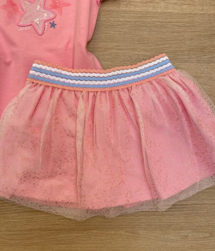 fernandaramoskids com br Conjunto Infantil Feminino Blusa Manga Curta Estrela e Short Saia Rosa2