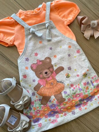 fernandaramoskids com br Conjunto Infantil Feminino Body Laranja Flúor e Salopete Estampada1