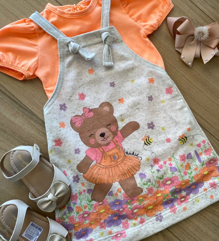 fernandaramoskids com br Conjunto Infantil Feminino Body Laranja Flúor e Salopete Estampada1