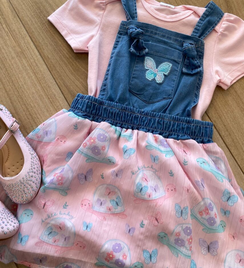 fernandaramoskids com br Conjunto Infantil Feminino Body Rosa e Salopete Estampada2