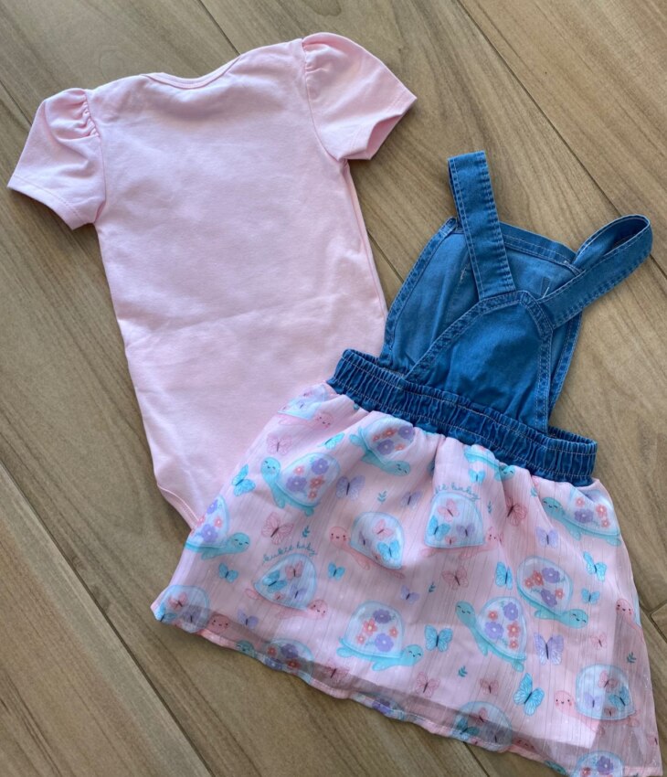 fernandaramoskids com br Conjunto Infantil Feminino Body Rosa e Salopete Estampada4