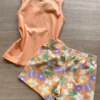 fernandaramoskids com br Conjunto Infantil Feminino Regata Laranja e Short Estampado de Flores2