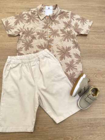Conjunto Infantil Masculino Camisa Estampada e Bermuda Cru com Bolsos Fernanda Ramos Kids