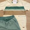 fernandaramoskids com br Conjunto Infantil Masculino Camiseta Bege com Detalhes e Bermuda Listrada3