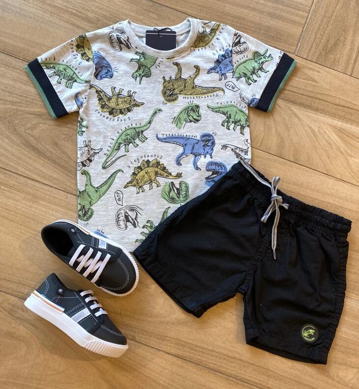 Conjunto Infantil Masculino Camiseta Estampada e Bermuda Preta Fernanda Ramos Kids