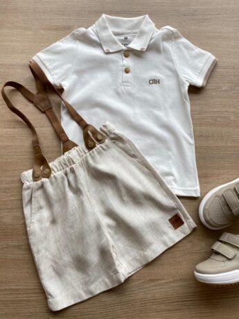 Conjunto Infantil Masculino Camiseta Polo Off White e Bermuda Cru com Suspensório Fernanda Ramos Kids