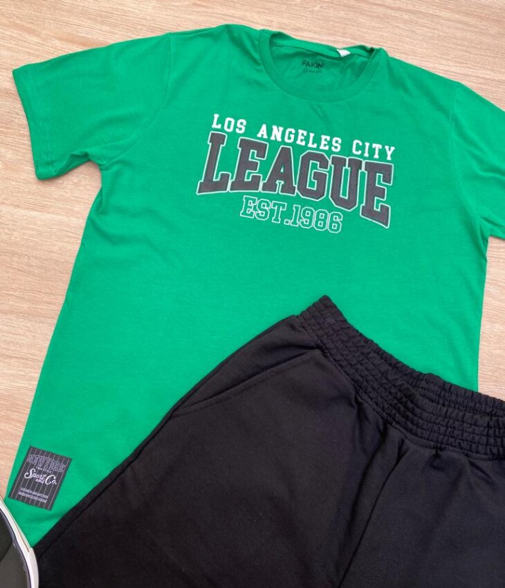 fernandaramosstore com br Conjunto Infantil Masculino Camiseta Verde e Bermuda Preta2