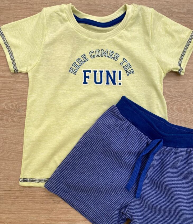 fernandaramoskids com br Conjunto Infantil Masculino Camiseta Verde Lima e Bermuda Listrada Azul1