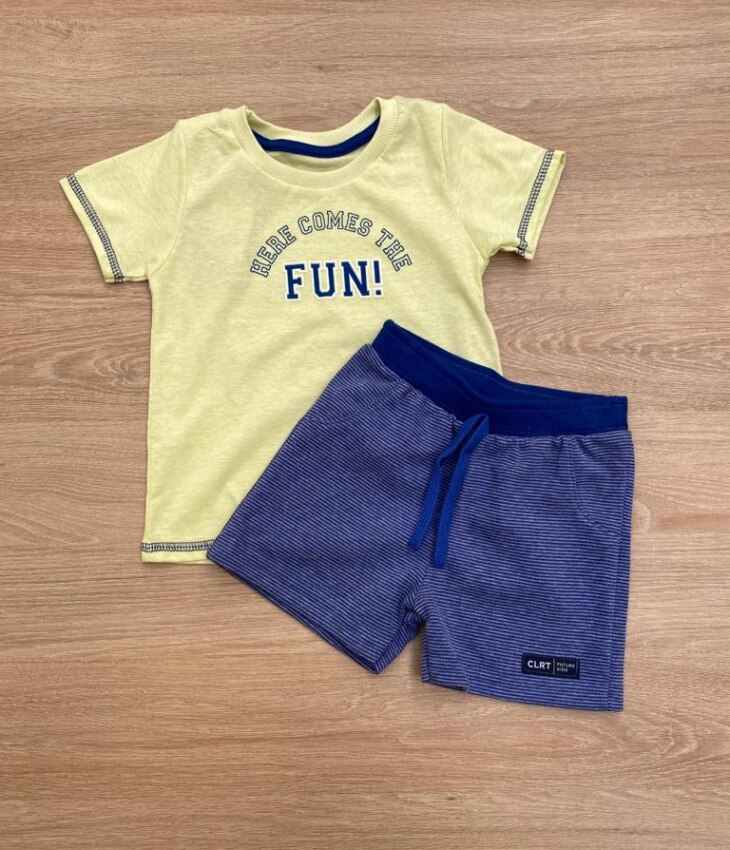 Conjunto Infantil Masculino Camiseta Verde Lima e Bermuda Listrada Azul Fernanda Ramos Kids