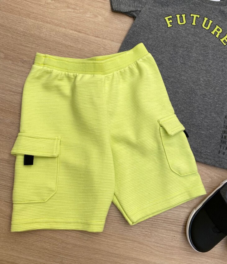 fernandaramoskids com br Conjunto Masculino Infantil Camiseta Future Cinza e Bermuda Verde2