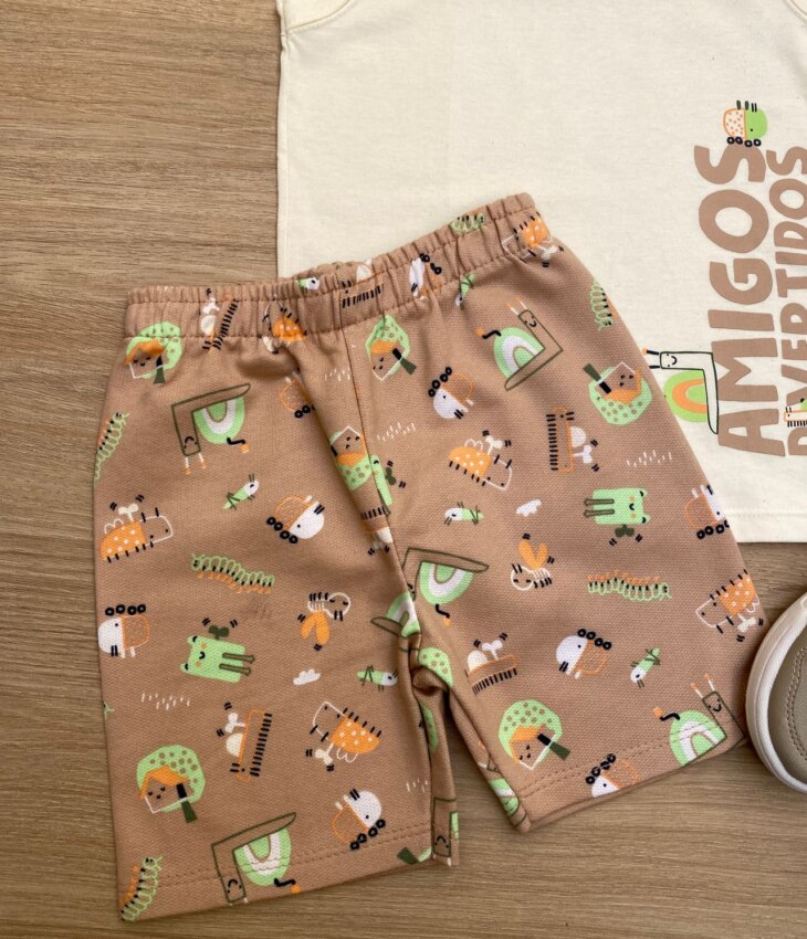 fernandaramoskids com br Conjunto Masculino Infantil Regata Off White e Bermuda Estampada2