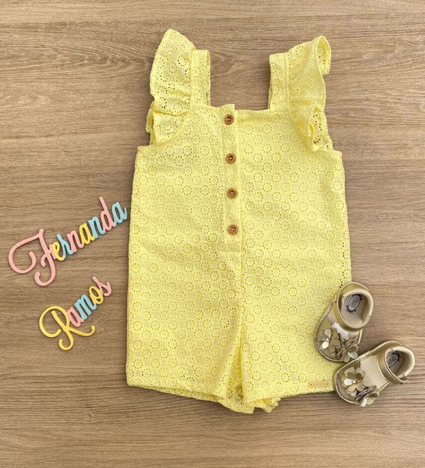 Macaquinho Feminino Infantil Babados nas Alças Laise Amarelo Fernanda Ramos Kids