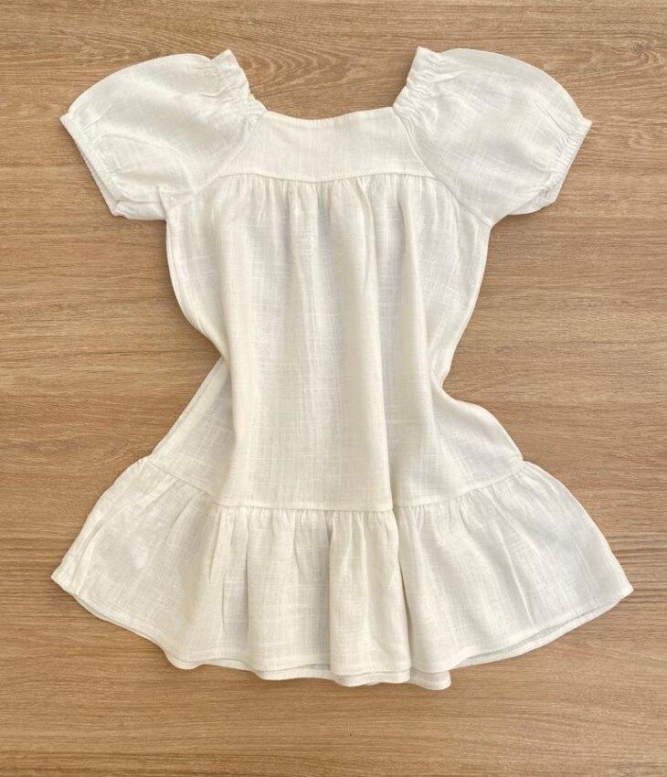 fernandaramoskids com br Vestido Infantil Feminino Branco com Manga Princesa e Detalhe de Flor2