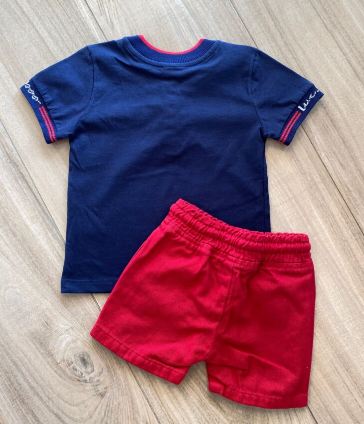 fernandaramoskids com br Conjunto Infantil Masculino Camiseta Azul Marinho e Bermuda Vermelha3