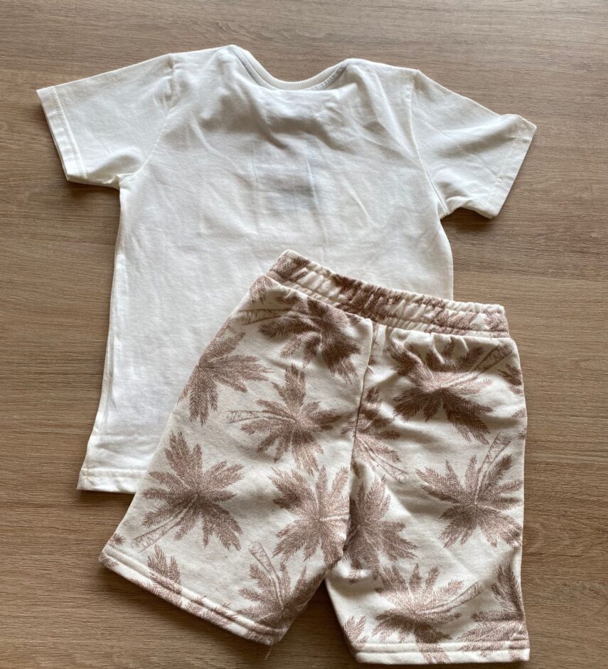 fernandaramosstore com br Conjunto Masculino Infantil Camiseta Off White e Bermuda Estampada2