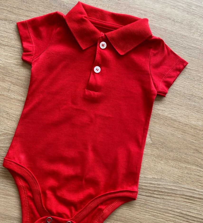 fernandaramoskids com br Body Infantil Manga Curta Gola Polo Vermelho1