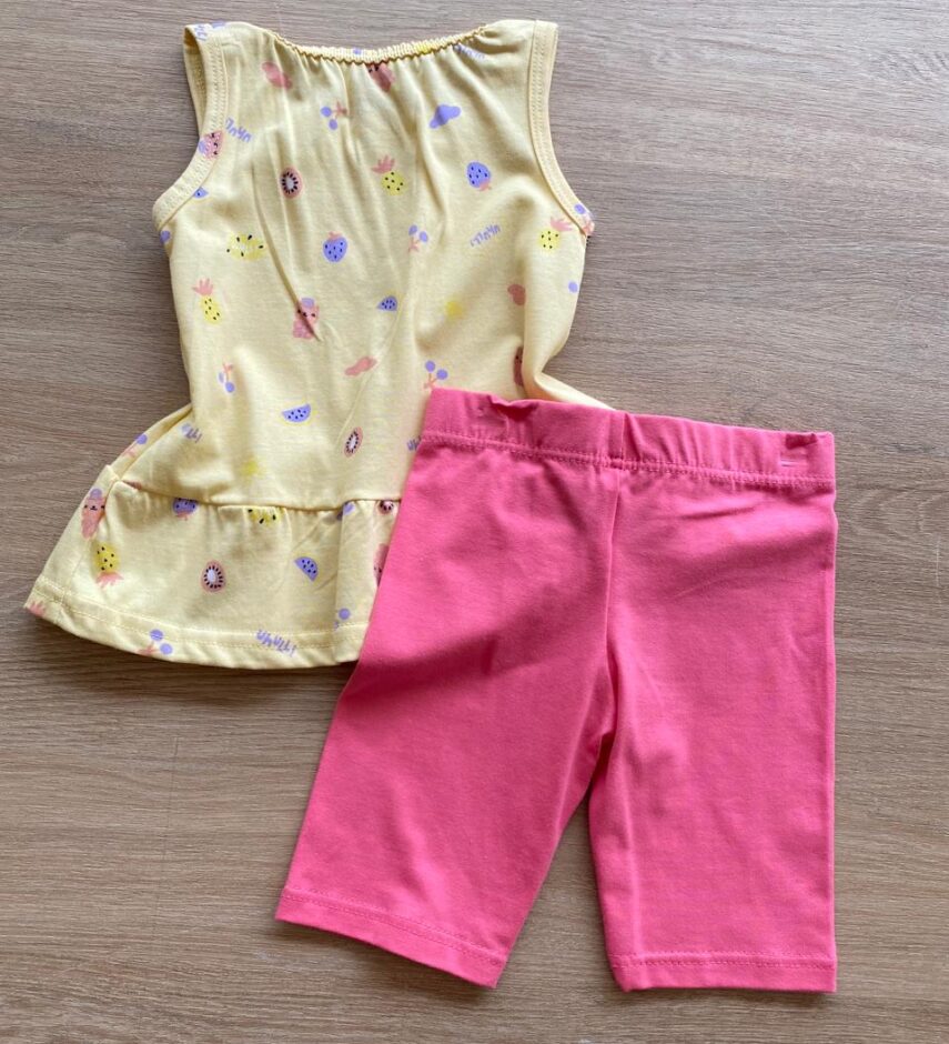 fernandaramoskids com br Conjunto Infantil Feminino Blusa Amarela Frutinhas e Bermuda Rosa2