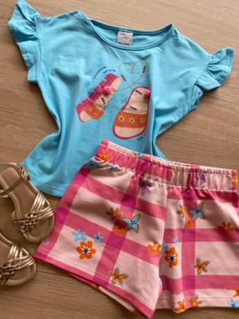 fernandaramoskids com br Conjunto Infantil Feminino Blusa Azul com Pompom e Short Estampado1