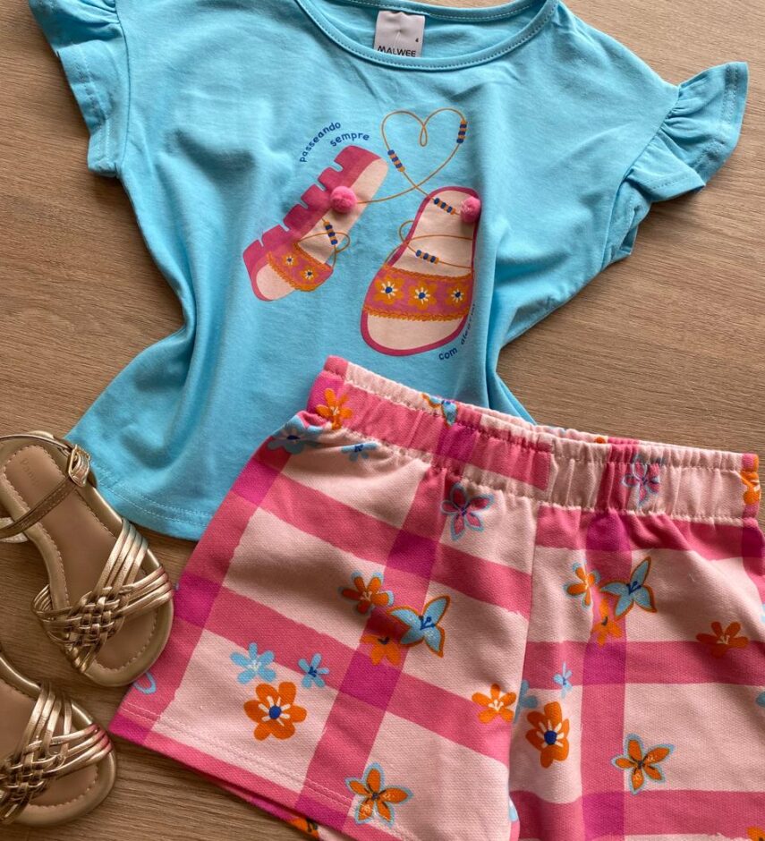 fernandaramoskids com br Conjunto Infantil Feminino Blusa Azul com Pompom e Short Estampado1