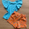 fernandaramoskids com br Conjunto Infantil Feminino Blusa Azul e Short Laranja Estampado2