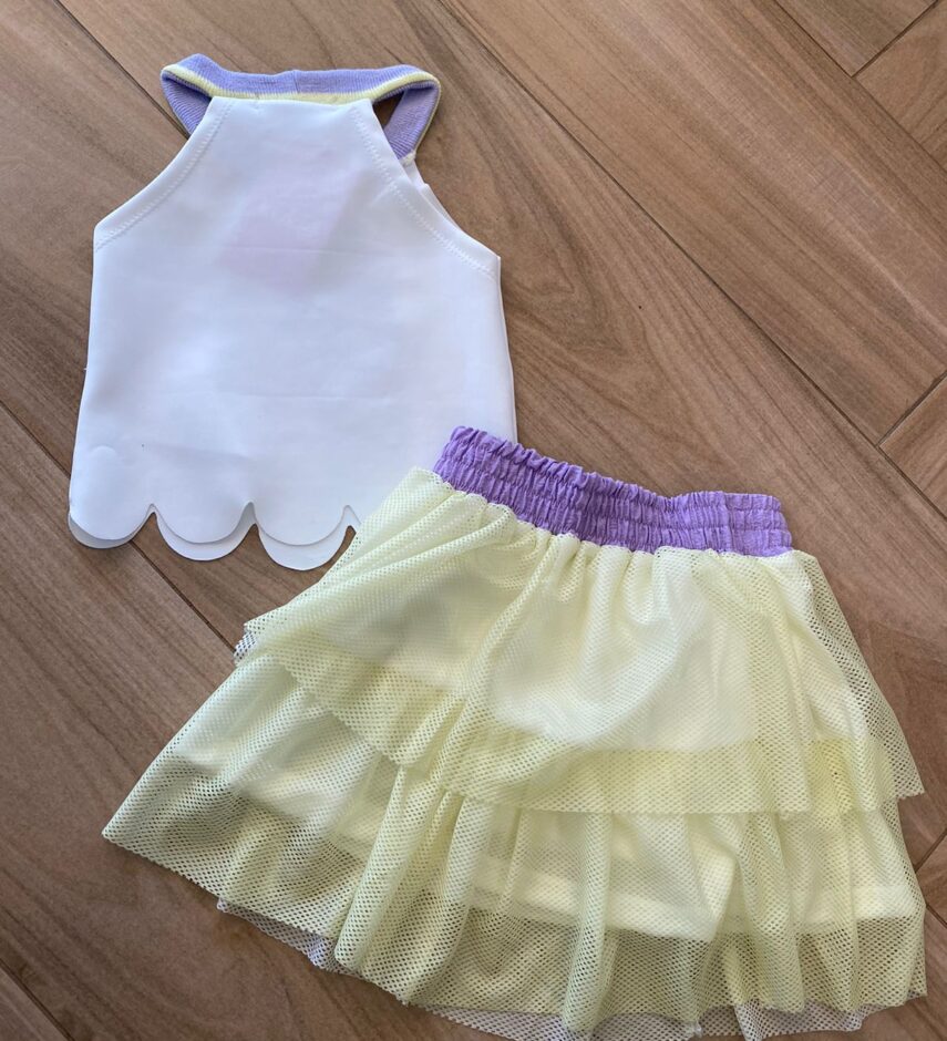 fernandaramoskids com br Conjunto Infantil Feminino Blusa Cropped e Saia Verde Lima2