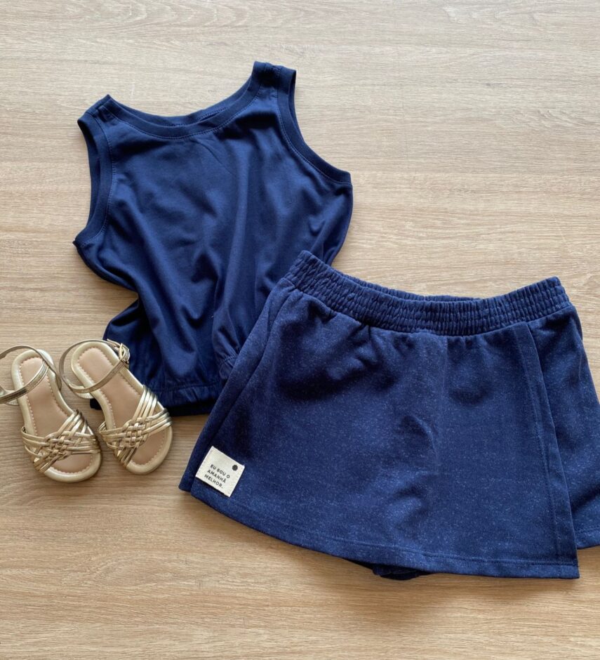 Conjunto Infantil Feminino Blusa Cropped e Short Saia Azul Marinho Fernanda Ramos Kids