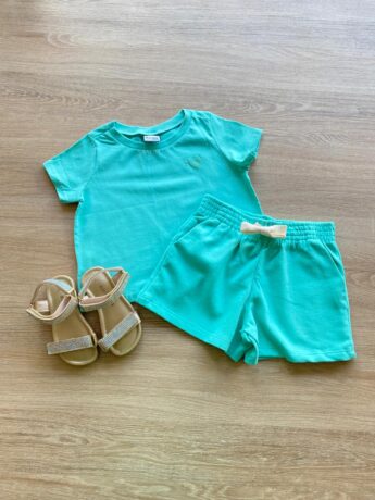 Conjunto Infantil Feminino Blusa Cropped Manga Curta e Short Verde Fernanda Ramos Kids