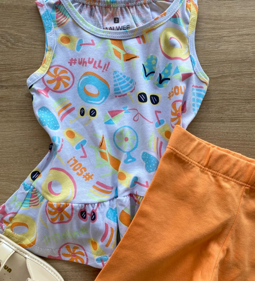 fernandaramoskids com br Conjunto Infantil Feminino Blusa Estampada e Bermuda Laranja2