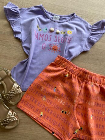 fernandaramoskids com br Conjunto Infantil Feminino Blusa Lilás e Short Salmão Estampado1