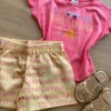 fernandaramoskids com br Conjunto Infantil Feminino Blusa Rosa com Pompom e Short Estampado1