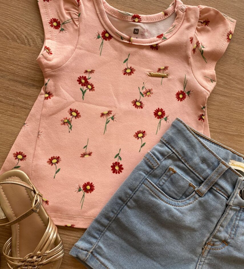 fernandaramoskids com br Conjunto Infantil Feminino Blusa Salmão Estampada e Short Jeans1