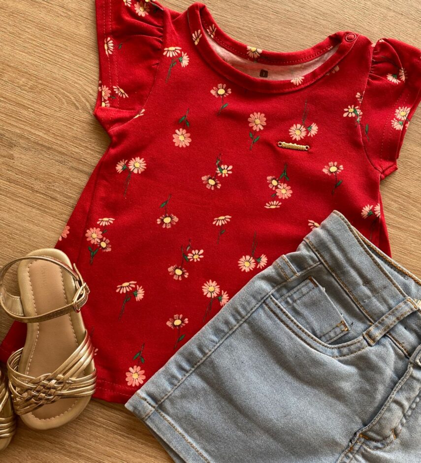 fernandaramoskids com br Conjunto Infantil Feminino Blusa Vermelha Estampada e Short Jeans1