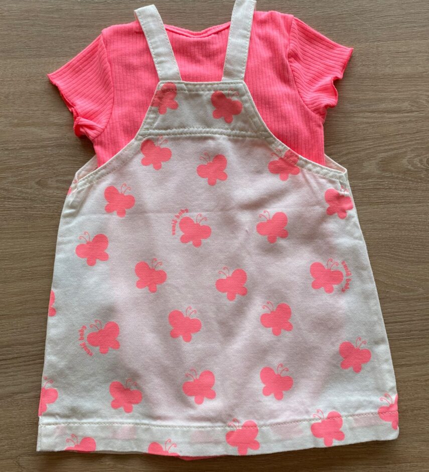fernandaramoskids com br Conjunto Infantil Feminino Body Rosa Neon e Salopete Estampada2