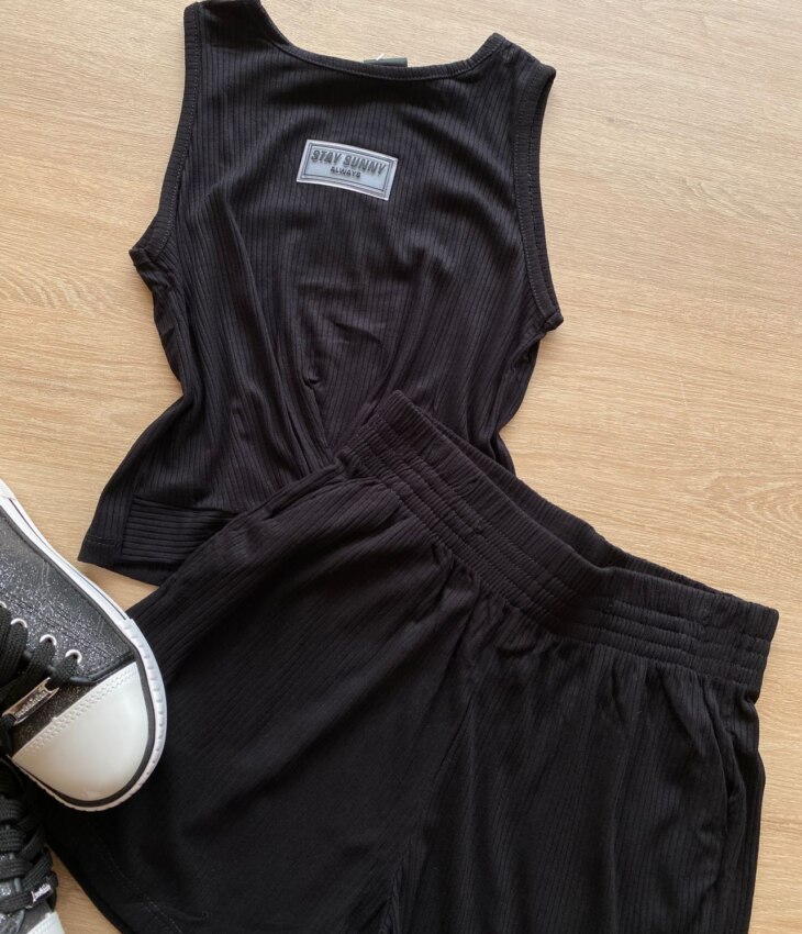 fernandaramoskids com br Conjunto Infantil Feminino Canelado Regata e Short Preto1