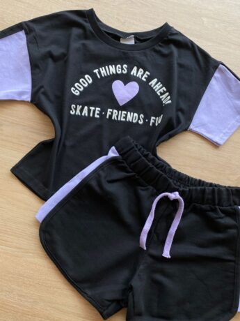 fernandaramoskids com br Conjunto Infantil Feminino Cropped e Short Preto Detalhe em Lilás1